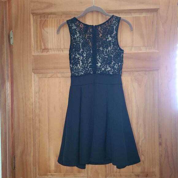 Windsor Black Shimmery Floral Lace Top Mini Dress - Picture 4 of 6